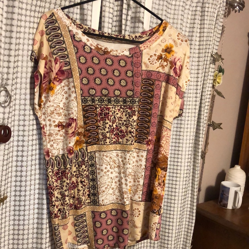 Drop shoulder top